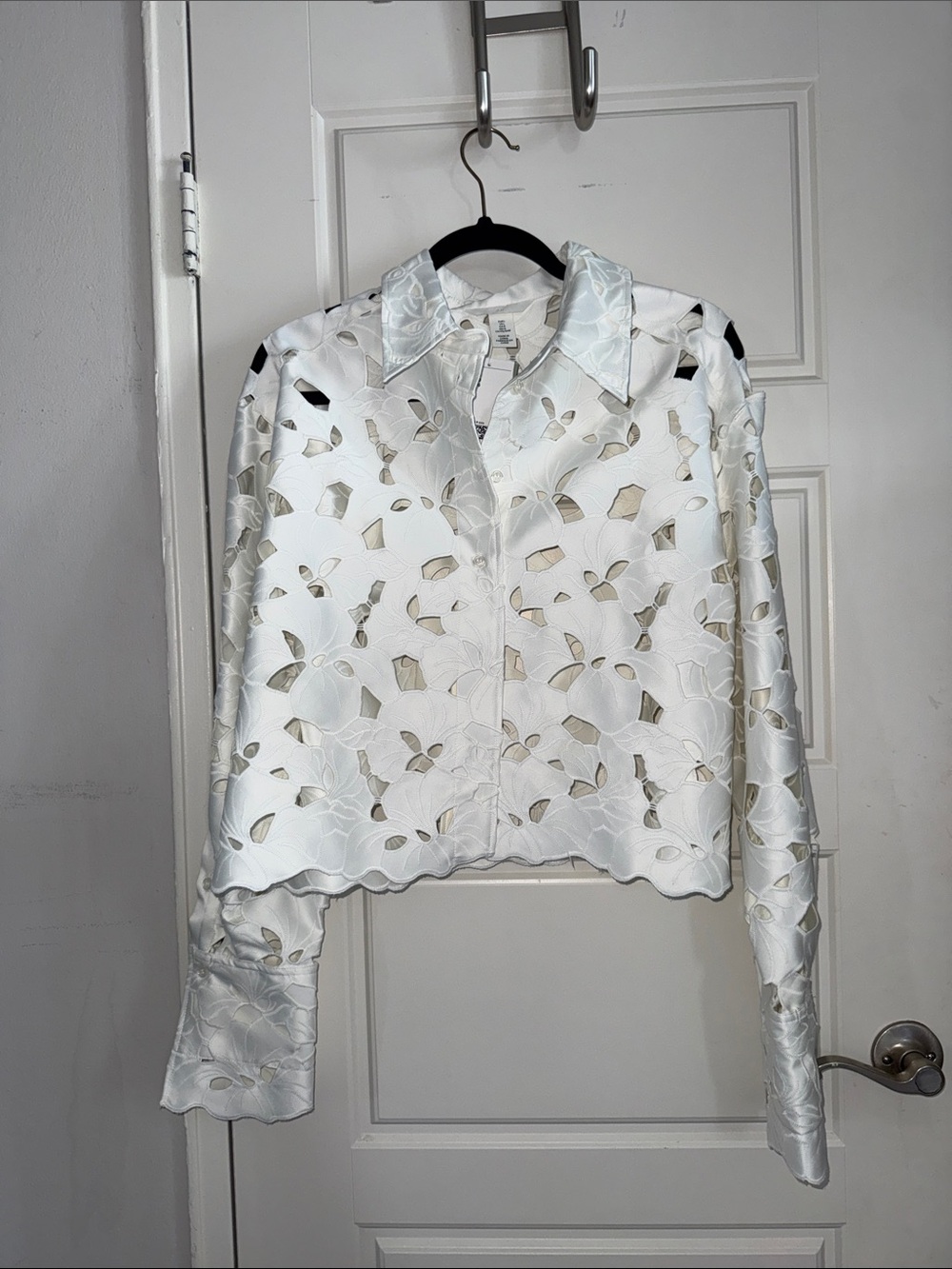 H&M White Laser-Cut Skirt Set with Scalloped Edges - Picture 6 of 8